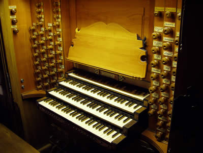 LuxCathClass2005-2.jpg