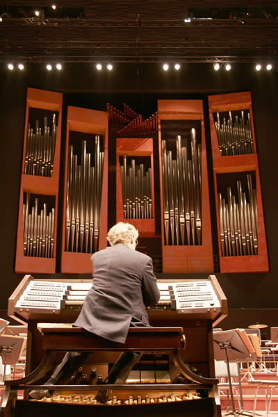 LuxPhil2005-3.jpg